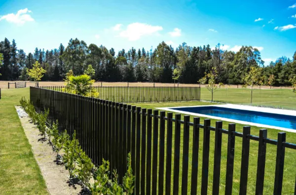 Fentec Axis 1.2m aluminium fence panels