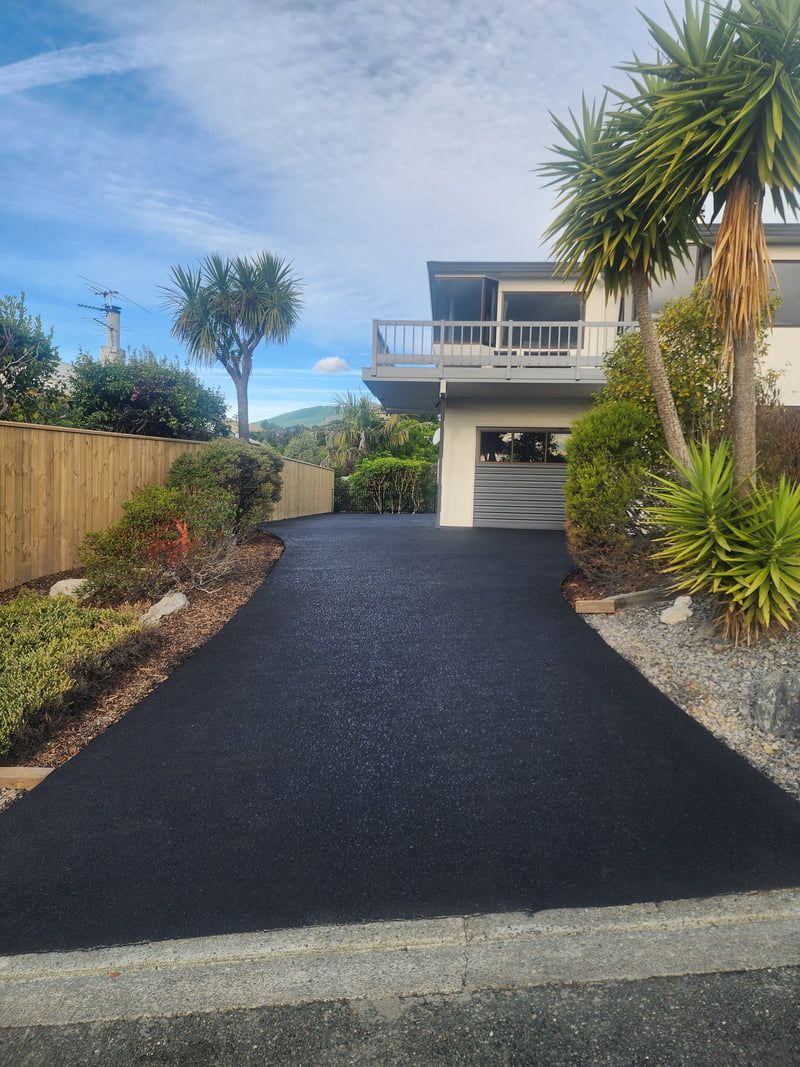 Concrete & Asphalt Driveways