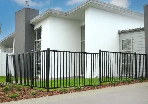 Fentec Delta aluminum fencing for modern homes